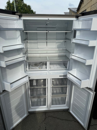 Factory Second Fisher & Paykel 538L Quad Door Refrigerator with Ice and Water Black Stainless Steel RF605QNUVB1 - Second Hand Appliances Geebung